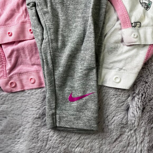 Nike Baby Girl 3 piece set size 6 months - Picture 2 of 6